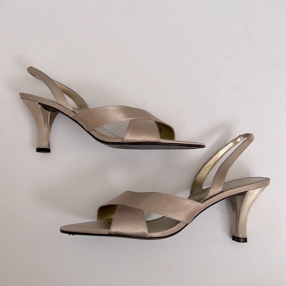 Liz Claiborne Flex Marissa Natural Sling Back Heels - Picture 1 of 10